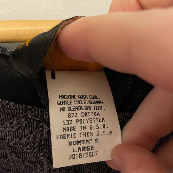 RARE Harley Davidson Y2K Long Sleeve Lightweight Textured Sweater Women’s Large - Picture 4 of 5